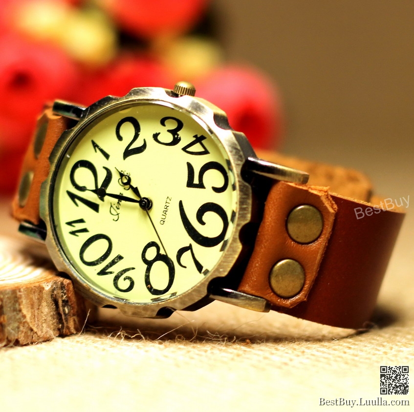Women Wristwatches Leather Watches Fun Number Wrist Watch Vintage